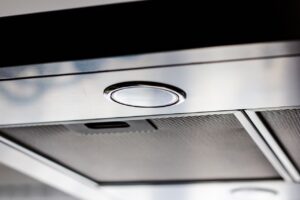 Żarówki LED co to jest? Plusy i minusy stosowania żarówek LED w domach. Dlaczego żarówki LED się żarzą?
